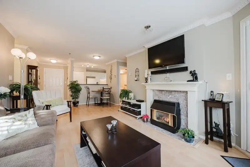 112 33688 KING ROAD - photo 1 of 37