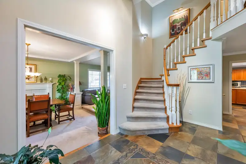13095 21A AVENUE - photo 2 of 34