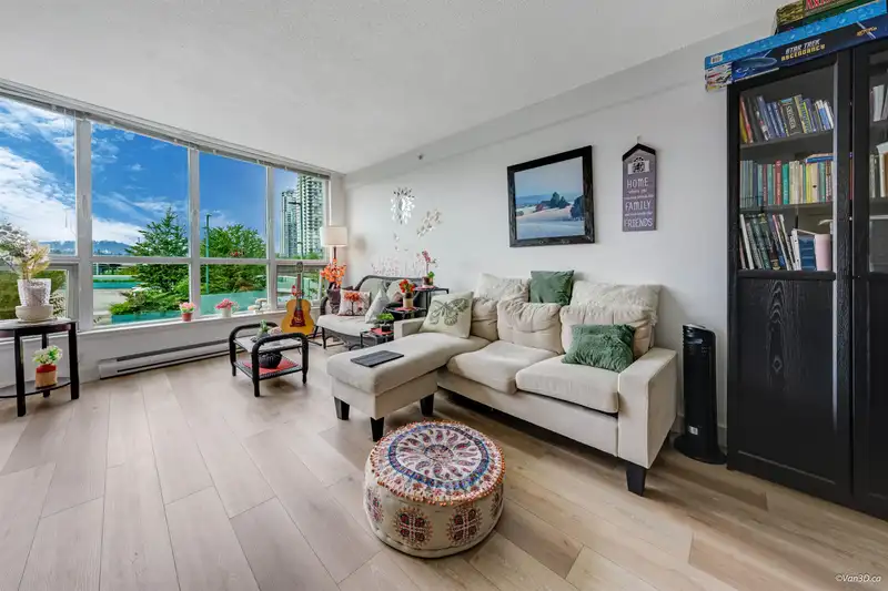 507 1148 HEFFLEY CRESCENT - photo 4 of 18