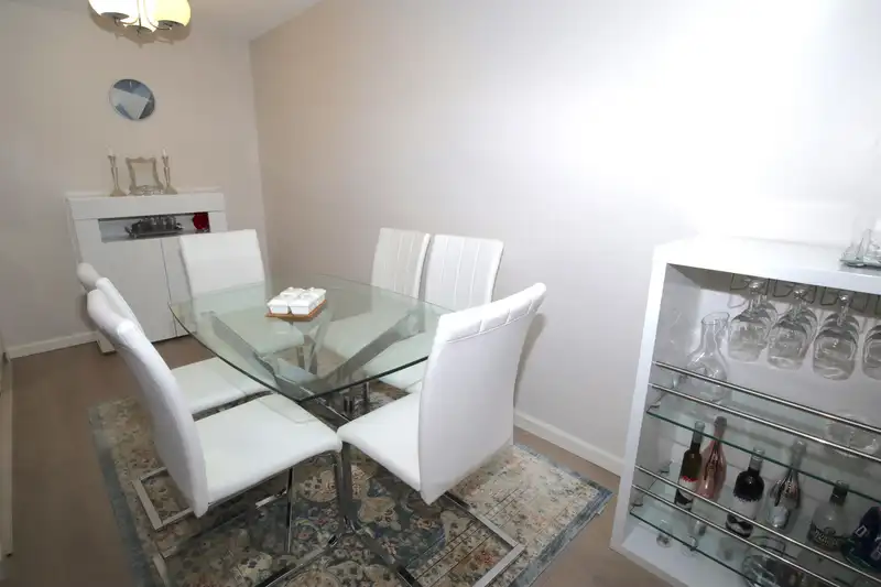 312 2012 FULLERTON AVENUE - photo 4 of 18