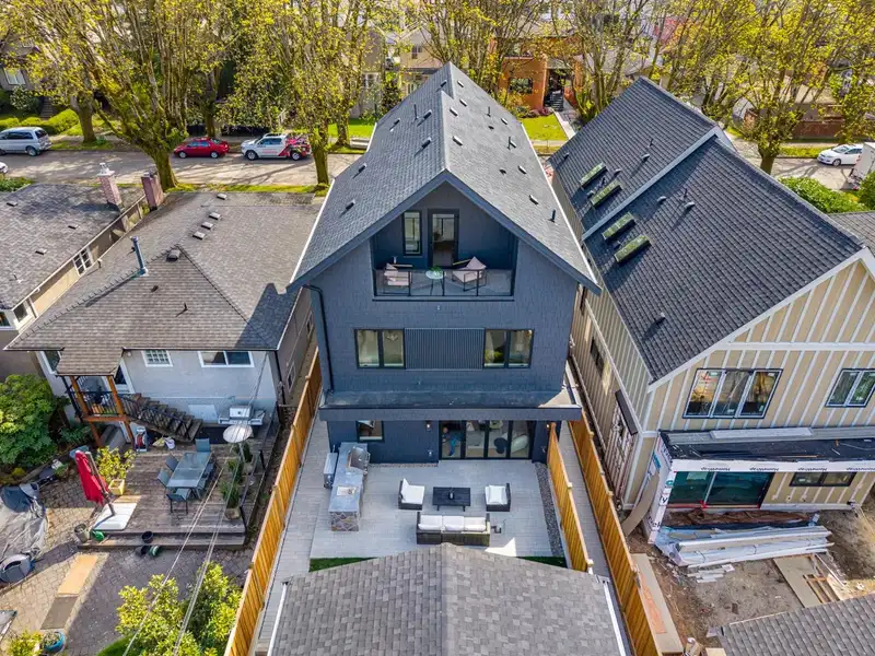 2 3345 W 13TH AVENUE - photo 2 of 28