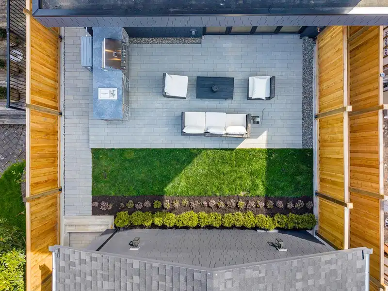 2 3345 W 13TH AVENUE - photo 3 of 28