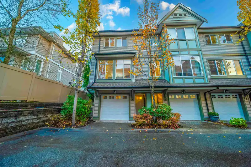 6 8726 159 STREET - photo 1 of 28
