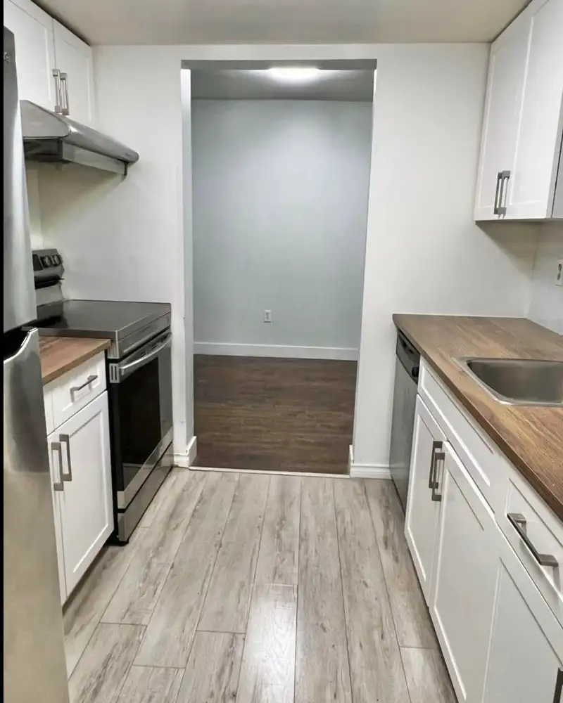 114 10644 151A STREET - photo 3 of 21