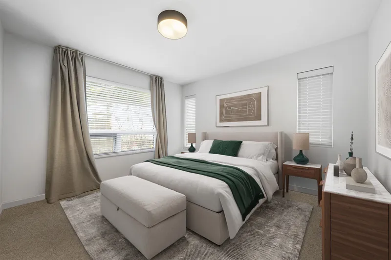 601 3021 ST GEORGE STREET - photo 4 of 11