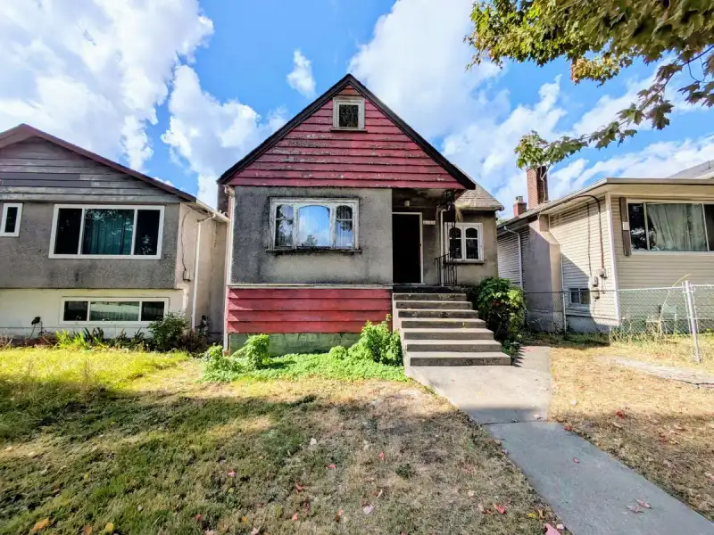5555 KNIGHT STREET - photo 1 of 2