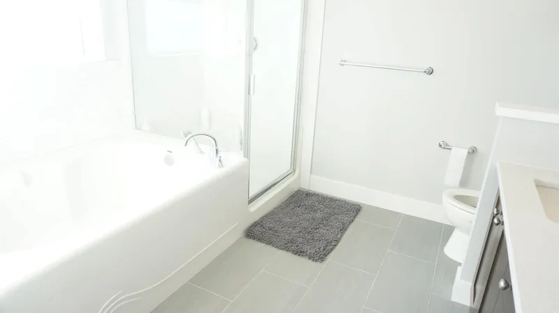 16988 77A AVENUE - photo 3 of 11