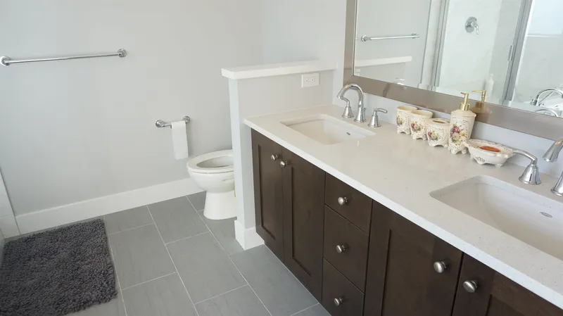 16988 77A AVENUE - photo 4 of 11