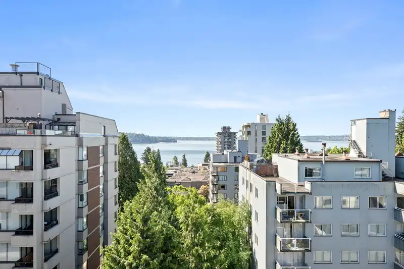 504 1750 ESQUIMALT AVENUE - photo 1 of 28