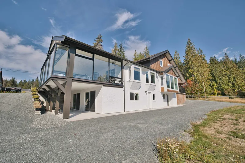 13100 BELL STREET - photo 3 of 25