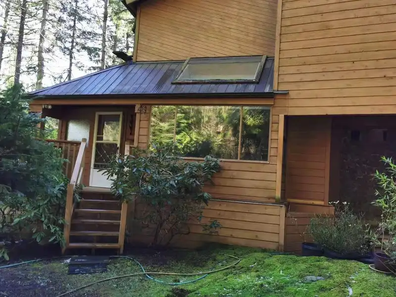 442 MARINERS WAY - photo 2 of 19