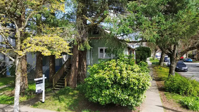 4496 ONTARIO STREET - photo 1 of 13