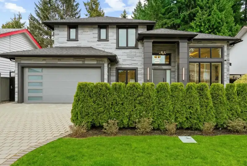 6699 AZURE ROAD - photo 2 of 33