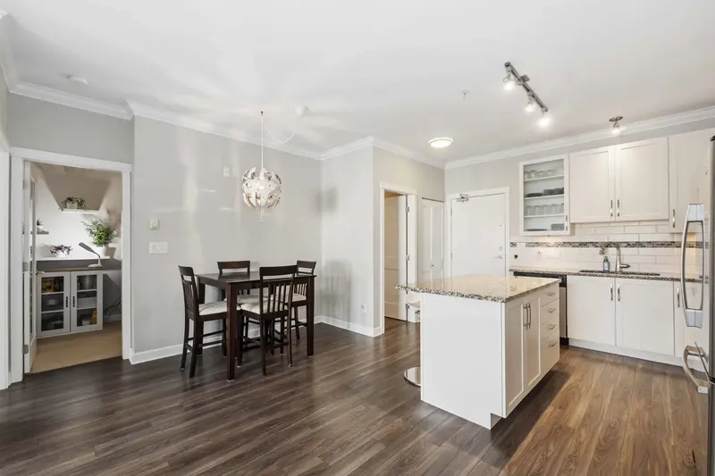 216 20861 83 AVENUE - photo 4 of 25