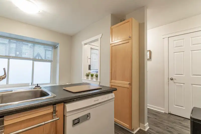 84 12099 237 STREET - photo 4 of 36