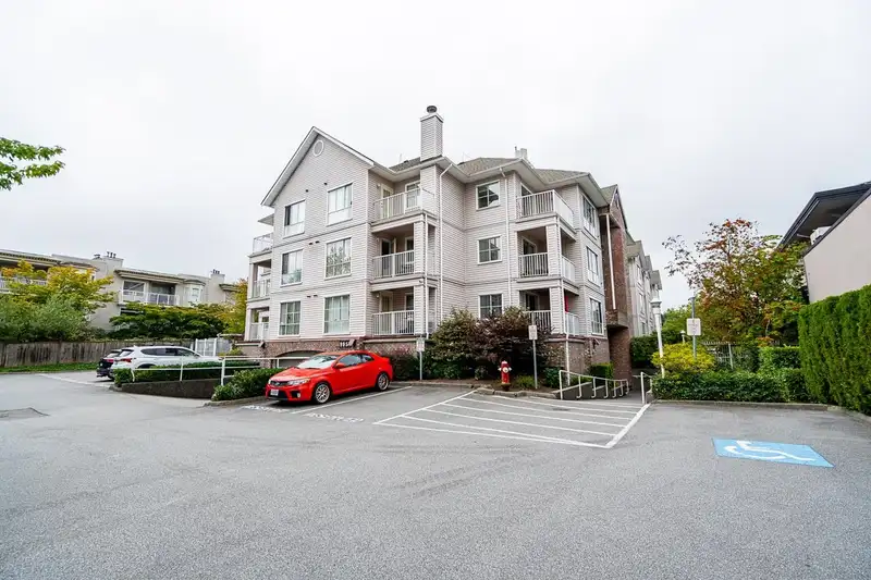 105 9951 152 STREET - photo 3 of 36