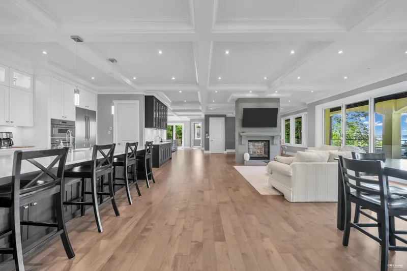 1349 ANDERSON STREET - photo 4 of 25