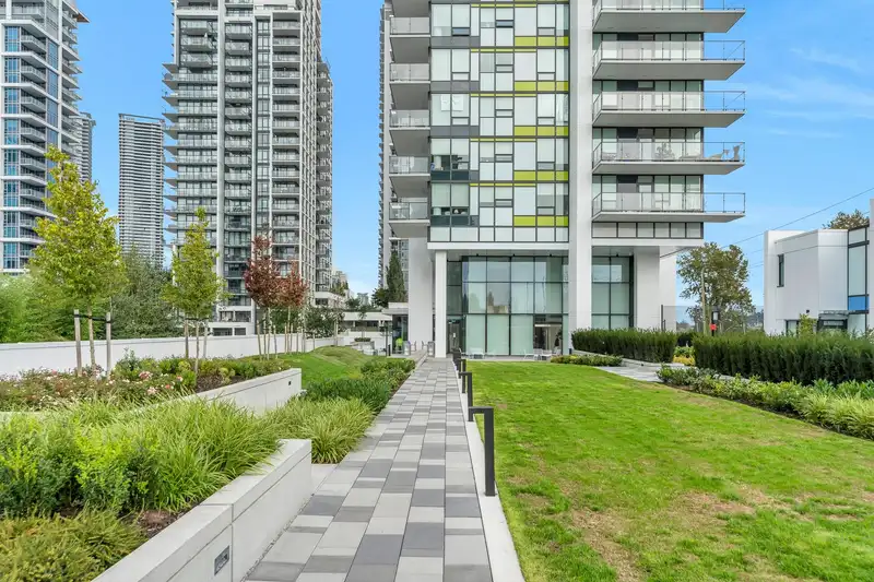 1705 2425 ALPHA AVENUE - photo 1 of 17