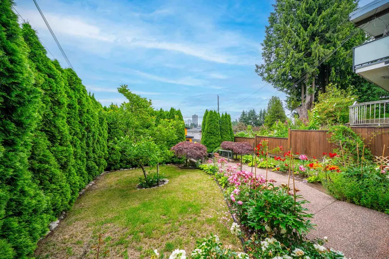 8015 11TH AVENUE - photo 4 of 25