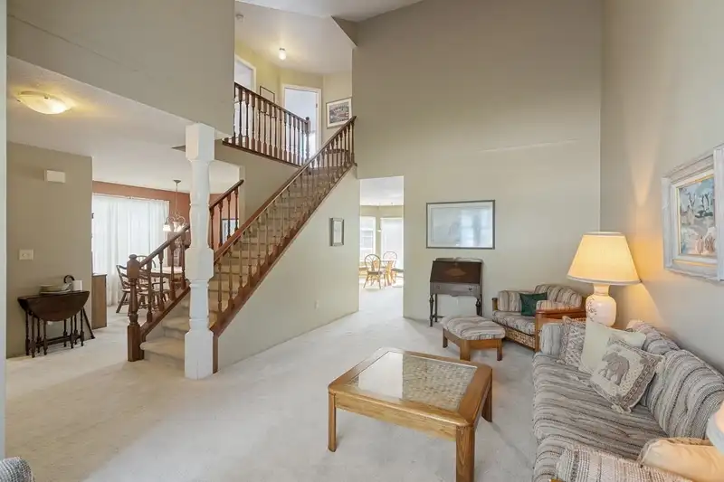 2726 MARA DRIVE - photo 4 of 37