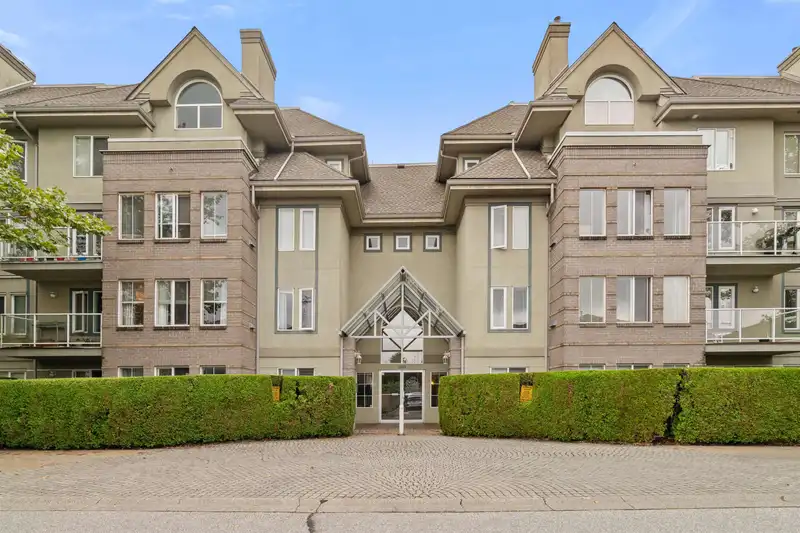 201 12155 75A AVENUE - photo 1 of 26