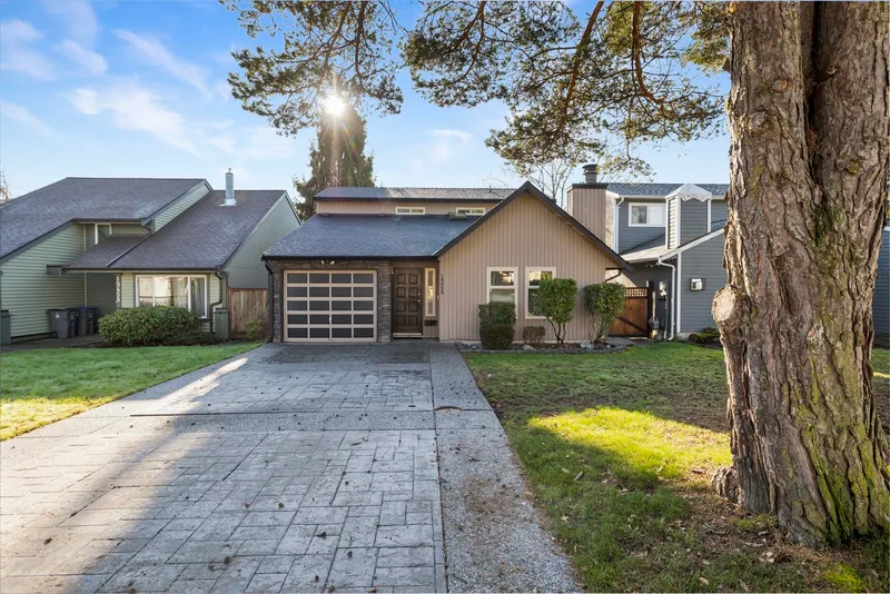 19452 61 AVENUE - photo 1 of 25