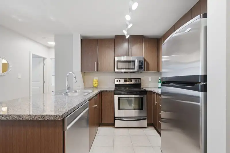 1803 898 CARNARVON STREET - photo 3 of 30