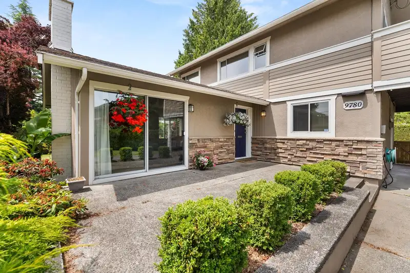 9780 PINEWELL CRESCENT - photo 2 of 40