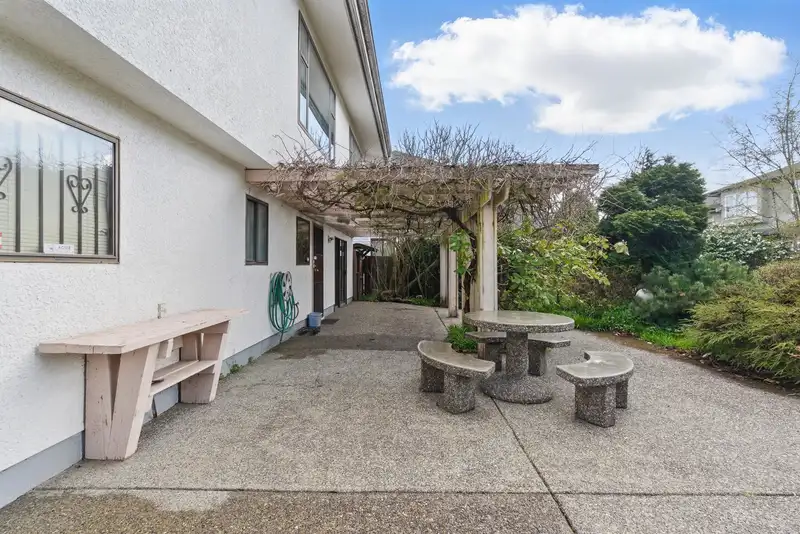 9720 FRANCIS ROAD - photo 4 of 27