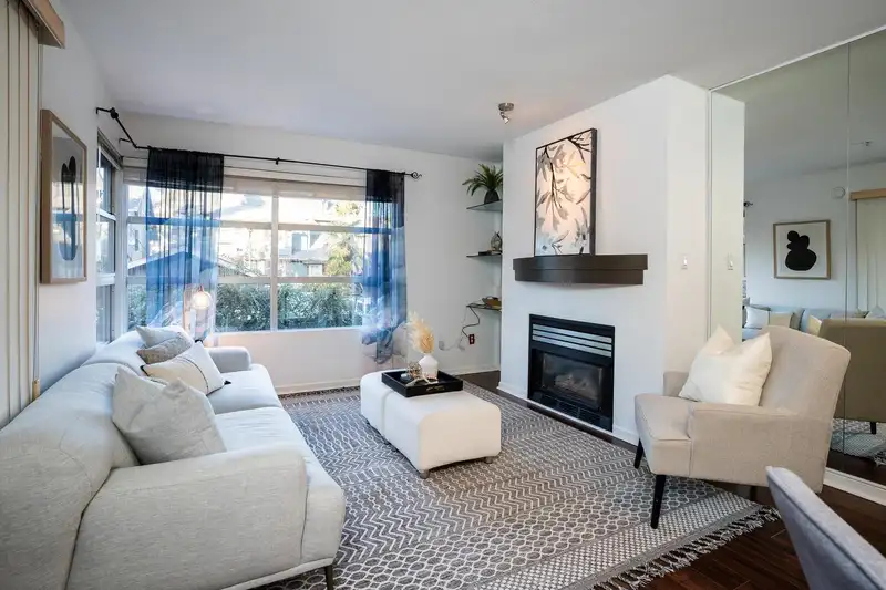 208 3023 W 4TH AVENUE - photo 1 of 18