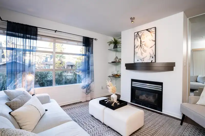 208 3023 W 4TH AVENUE - photo 3 of 18