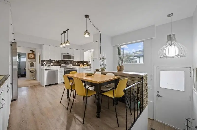 1294 E 33RD AVENUE - photo 4 of 25