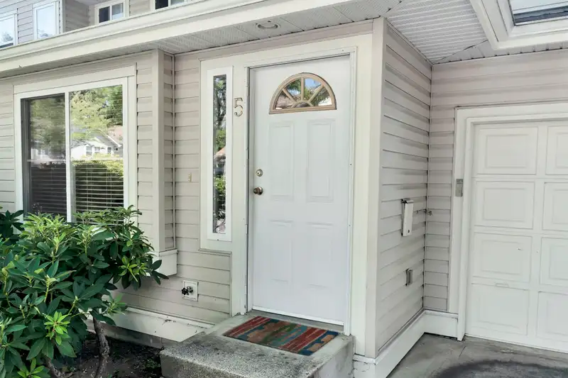 5 11870 232 STREET - photo 2 of 27