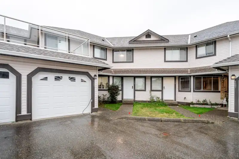 125 3080 TOWNLINE ROAD - photo 2 of 34