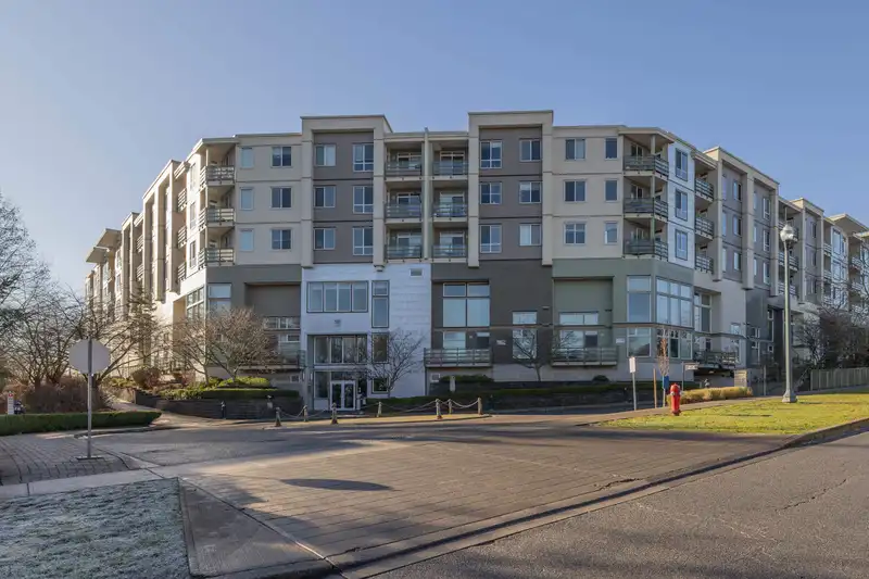 221 15850 26 AVENUE - photo 1 of 35