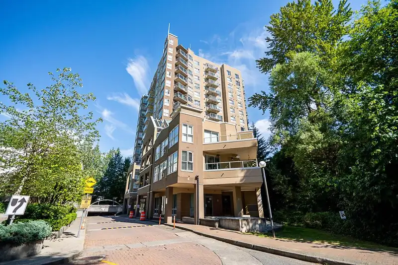 1508 9830 WHALLEY BOULEVARD - photo 1 of 34