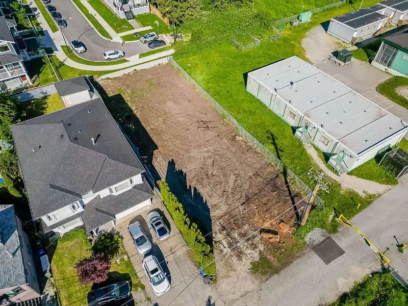 231 LAWRENCE STREET - photo 4 of 30