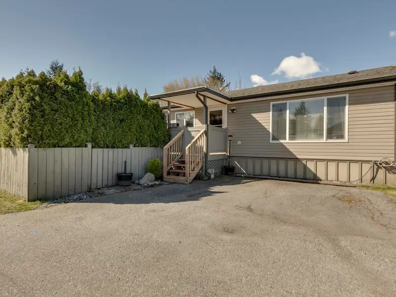 70 40157 GOVERNMENT ROAD - photo 2 of 25