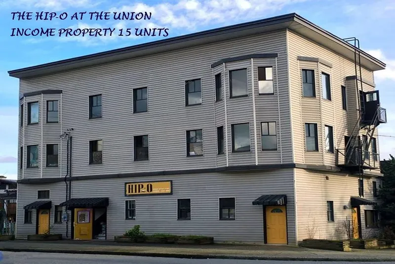 406 UNION STREET - photo 1 of 25