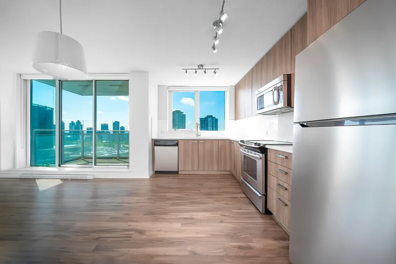 2309 13325 102A AVENUE - photo 2 of 22