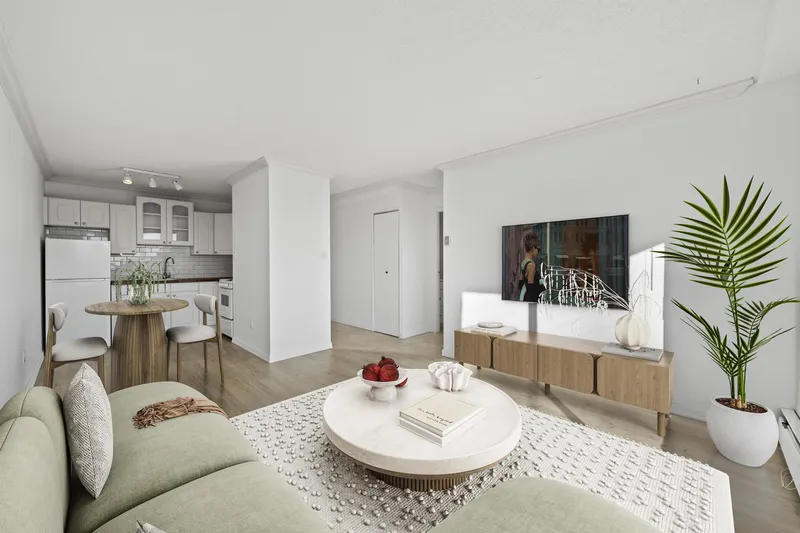 301 320 ROYAL AVENUE - photo 2 of 25