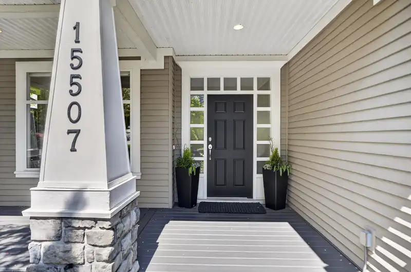 15507 37A AVENUE - photo 2 of 40