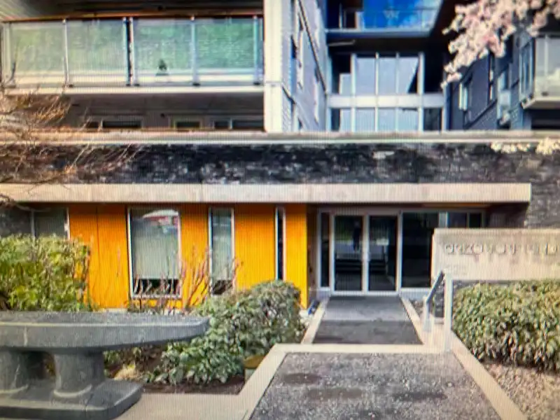 314 221 E 3RD STREET - photo 1 of 33