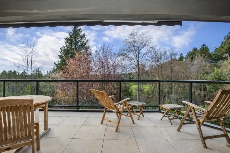 2236 YEWBROOK PLACE - photo 2 of 40