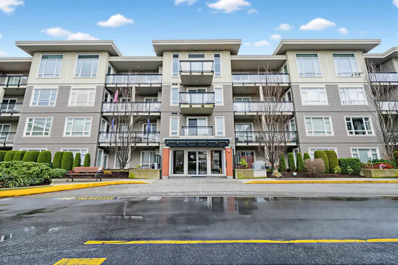 A408 20211 66 AVENUE - photo 2 of 25