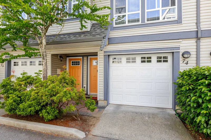74 16388 85 AVE AVENUE - photo 2 of 25