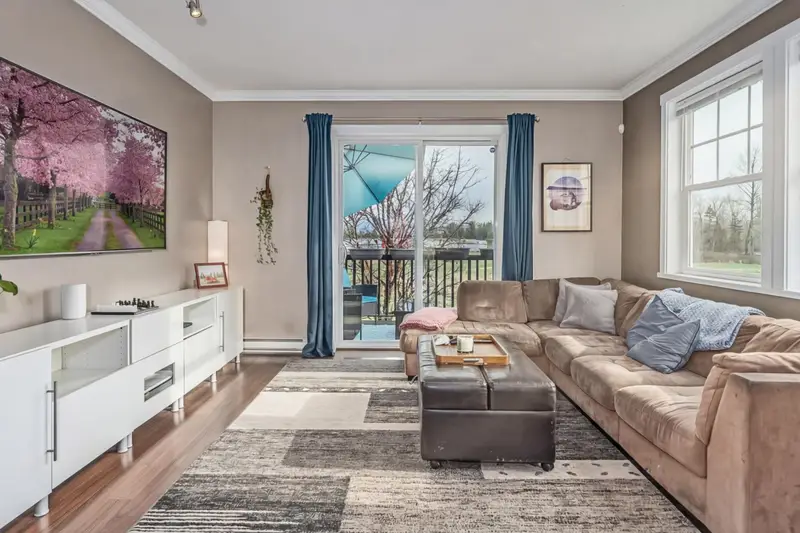 35 7348 192A STREET - photo 3 of 25