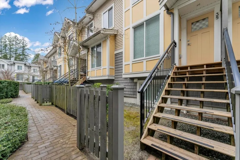 35 9718 161A STREET - photo 2 of 25