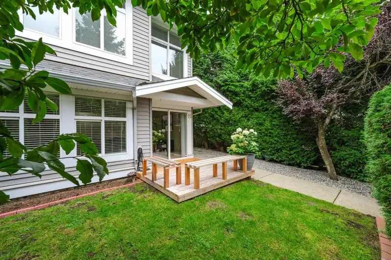 15 20449 66 AVENUE - photo 3 of 40