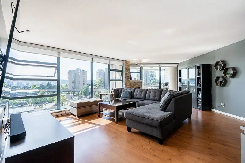 403 98 TENTH STREET - photo 3 of 26